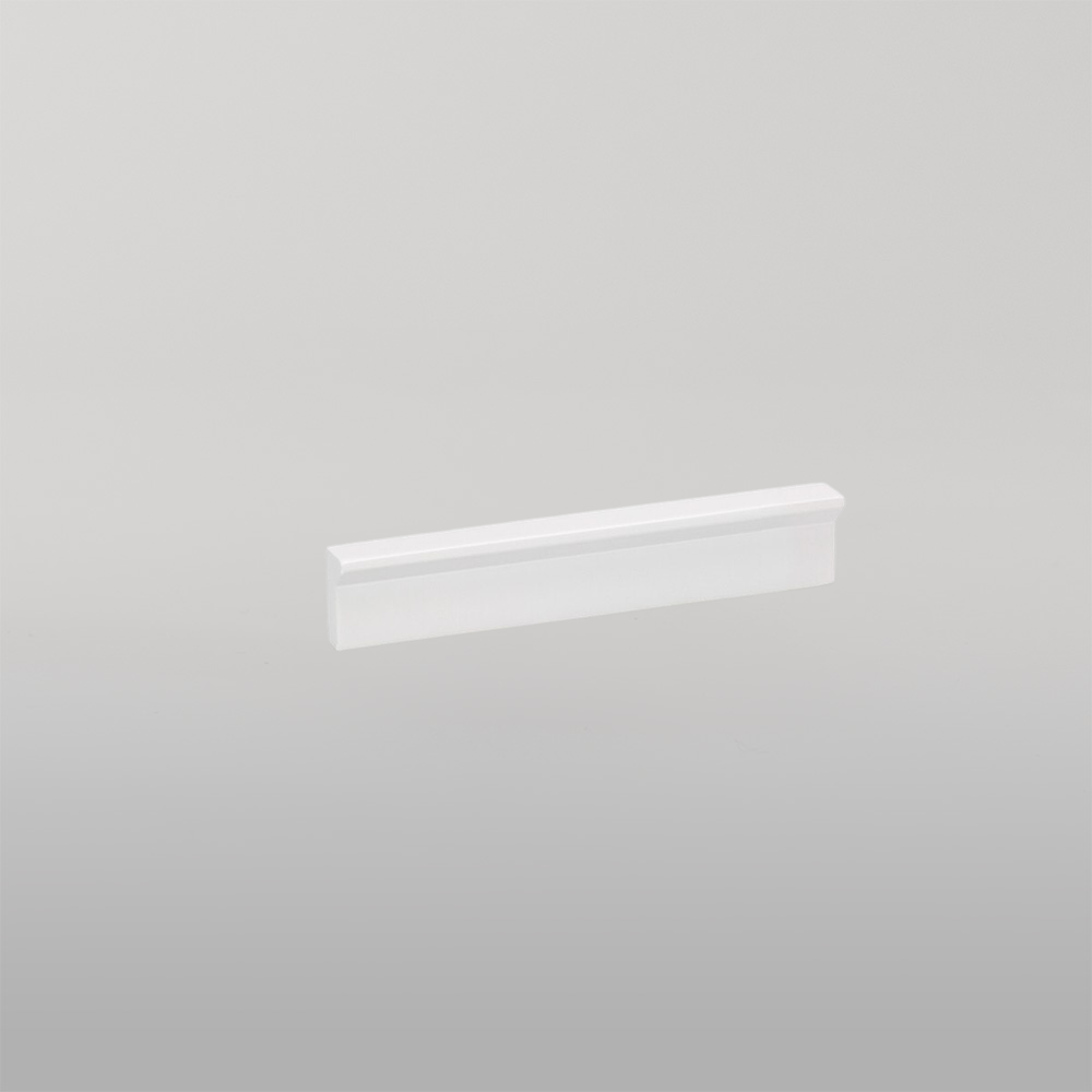 Momo Angle Pull Handle 64mm Matte White