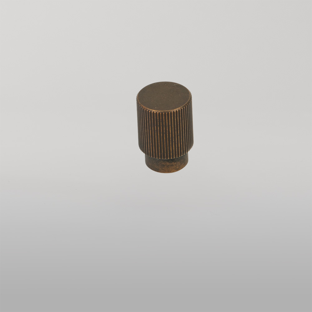 Momo Arpa Round Knob 22mm Antique Brass