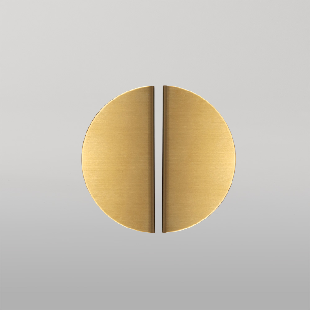 Momo Sola Half Round Lip Pull Handle 80mm Brushed Brass