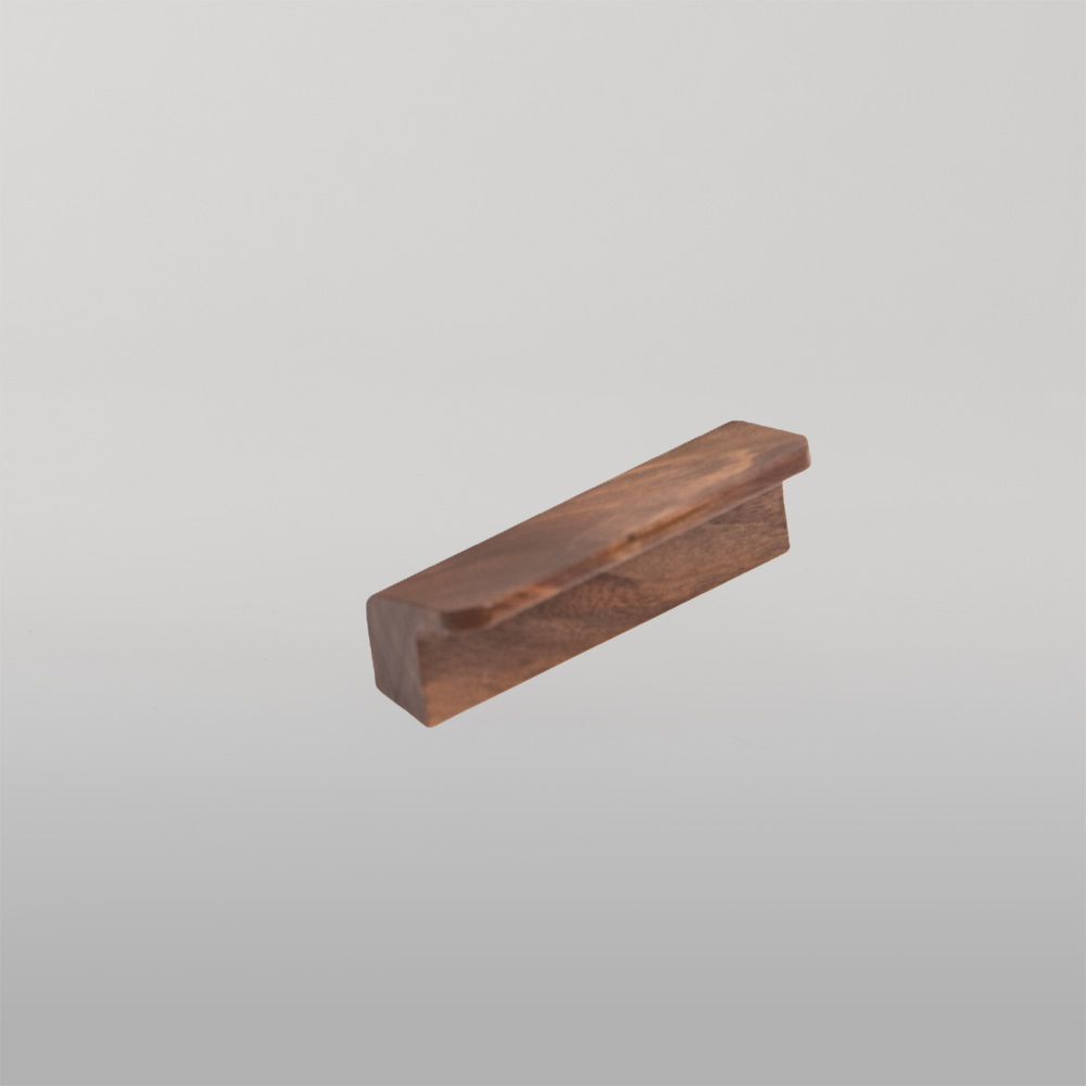 Momo Flapp Pull Timber Handle 70mm Brushed Walnut