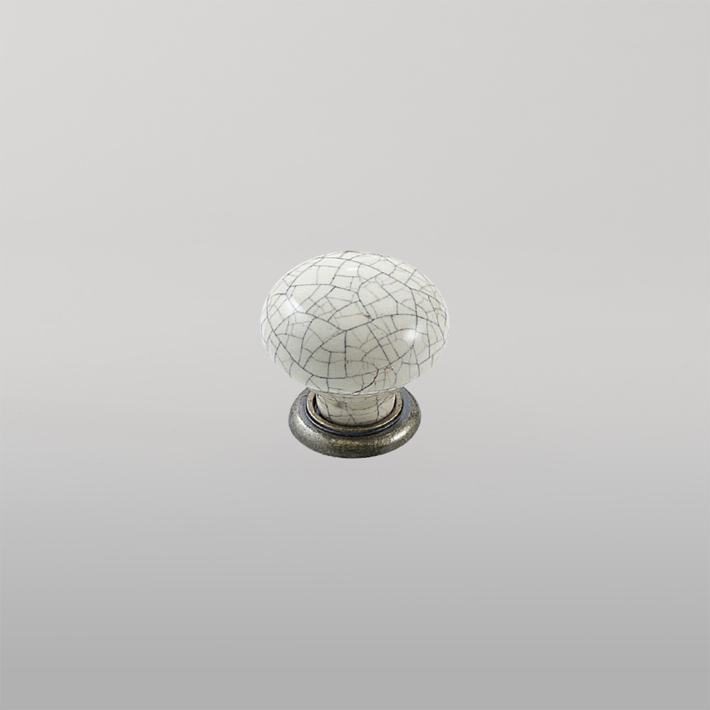 Momo Trianon Round Knob 35mm Cream Crackle & Antique Brass