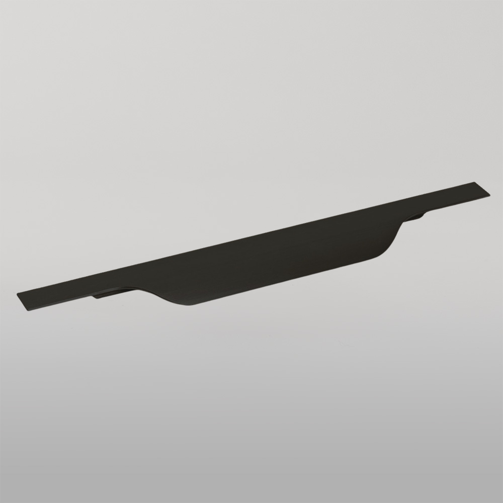 Momo Vector Lip Pull Handle 197mm Brushed Black