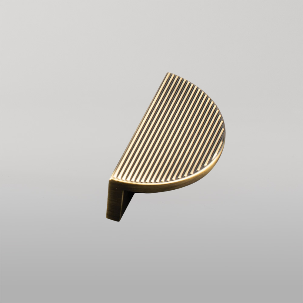 Momo Barrington Eclipse Ribbed 64mm Dark Brushed Brass