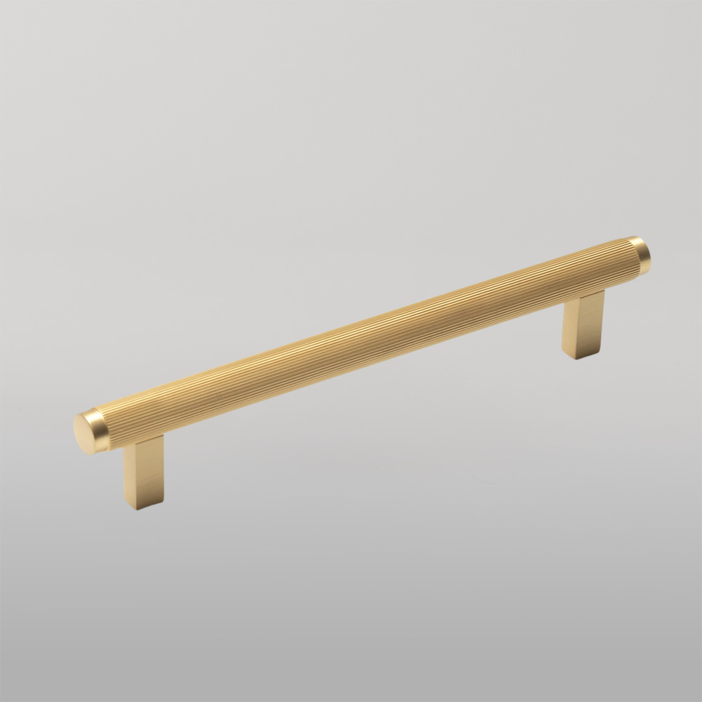 Momo Bellevue Solid Brass Lined Bar Pull 160mm Brushed Satin Brass