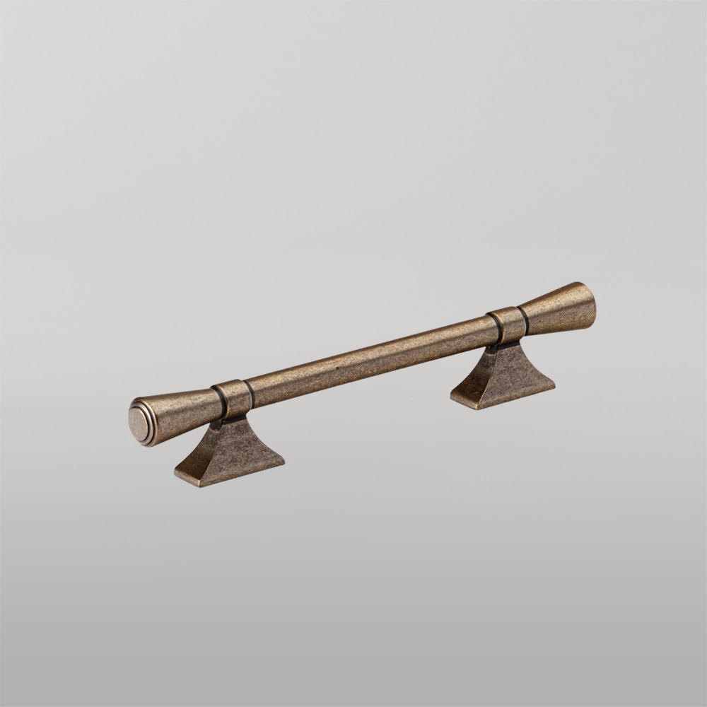 Momo Pembrey Bar Handle 128mm Bronze